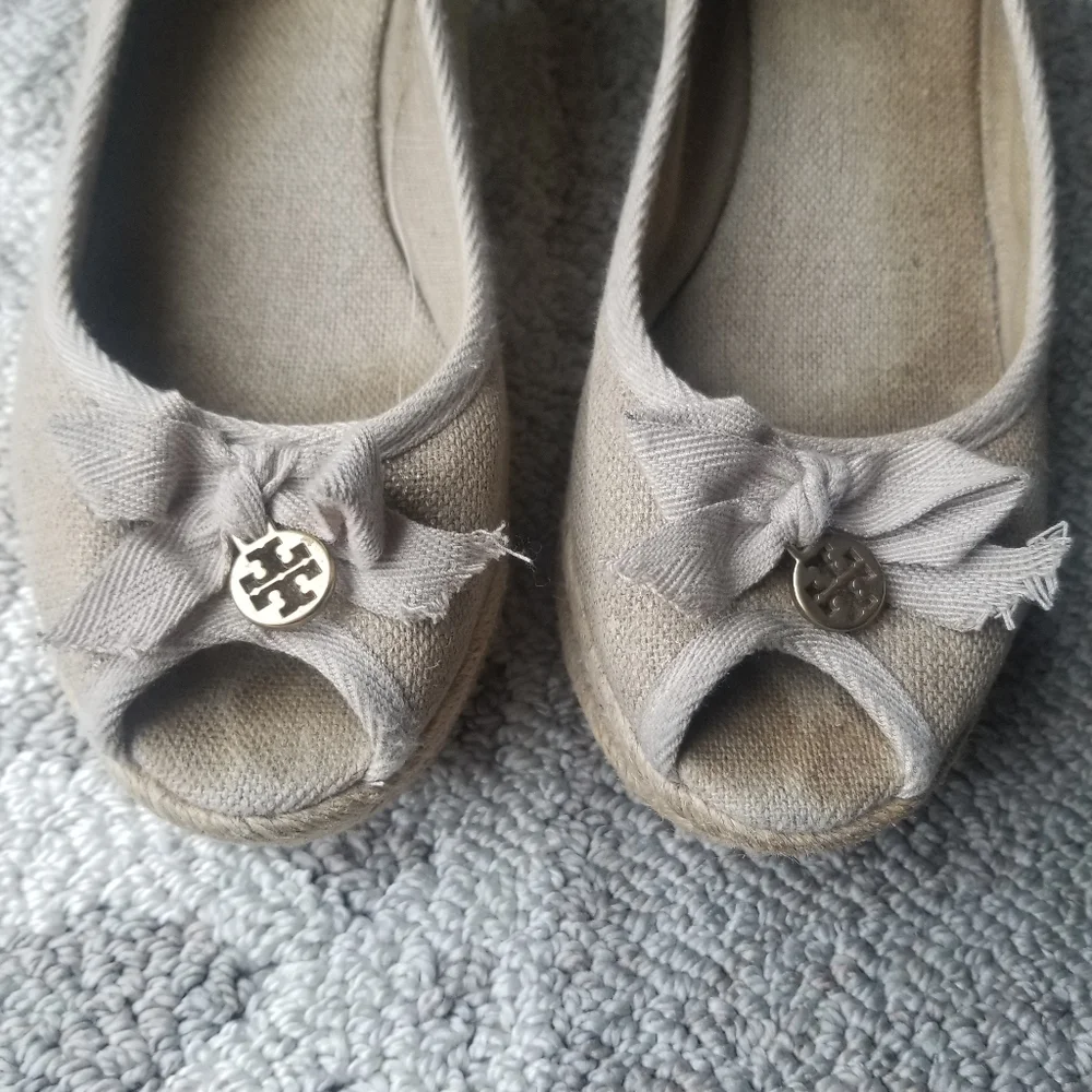 Tory Burch Beige Canvas Peep-Toe Espadrille Wedges with Bow